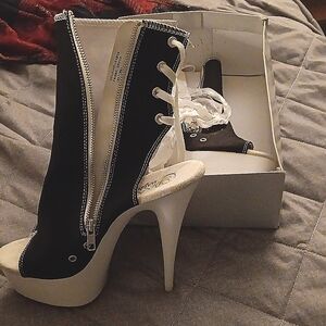 Size 9 almost like new